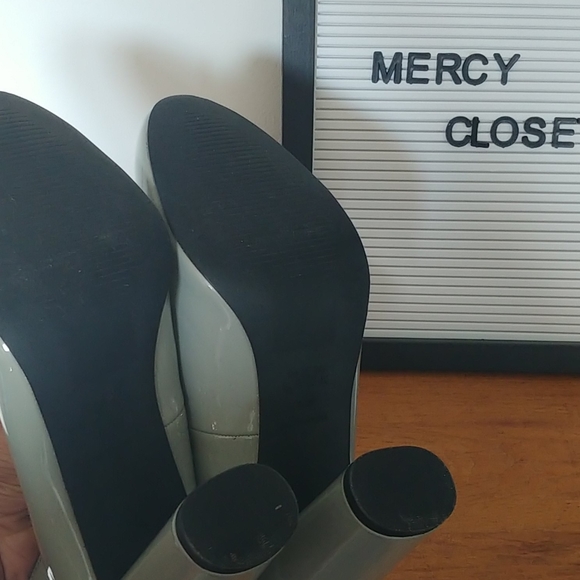 New Look Patent Grey Heel 👠 - Picture 3 of 5